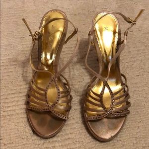 ⭐️Gold Heels